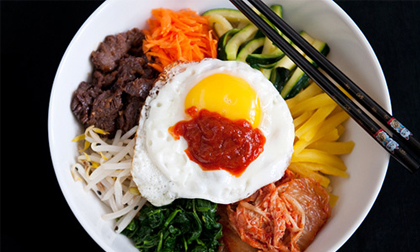 Bibimbap: Món cơm trộn ngon mê của người Hàn