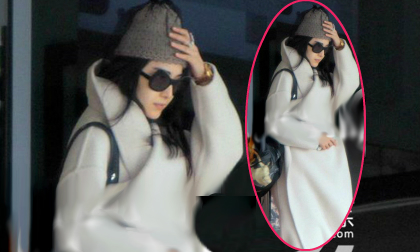 Phạm Băng Băng mặc lùm lùm như khoác bao tải lên người