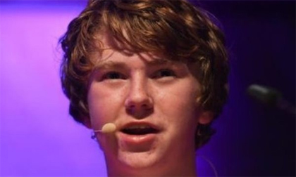 Thần đồng công nghệ trở thành giám đốc ở tuổi 15