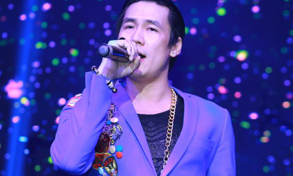 Khánh Phương làm liveshow hoành tráng sau scandal với fan nữ