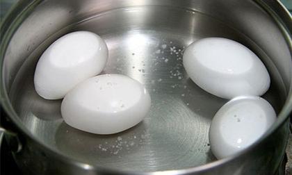 Sai lầm 'chết người' khi chế biến trứng gà cần loại bỏ ngay