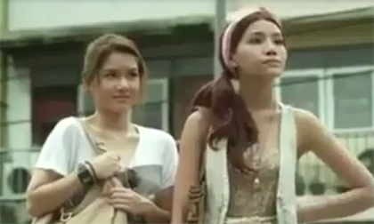 Chiêu vạch trần bộ mặt gã ăn xin rởm của hai cô gái