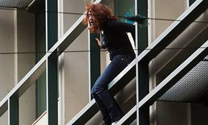 Mẹ tự tử v&#236; con trai &quot;xu&#226;n n&#224;y kh&#244;ng về&quot;