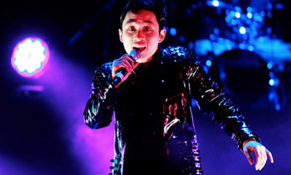 Tùng Dương đem "Độc đạo" sang chinh phục khán giả châu Âu