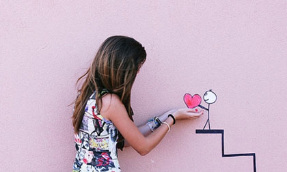 Những người đứng bên lề Valentine