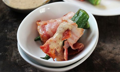 Thịt xông khói cuộn đậu bắp - món khai vị lạ miệng