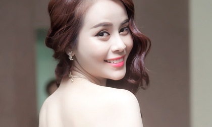 Sella Trương đẹp rạng ngời theo phong cách Hàn