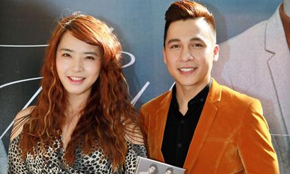 Hải Băng ngượng ngùng khi đứng cạnh "tình cũ" Tiến Dũng