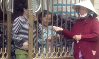 Trúng số độc đắc 8 tỷ, dân rủ nhau đến xin tiền