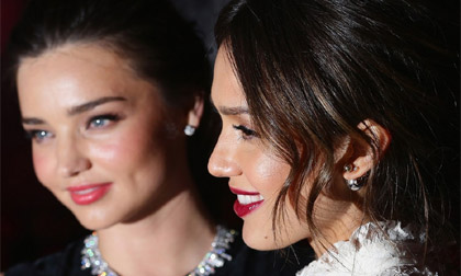 Miranda Kerr tỏa sáng tại tuần lễ thời trang Paris