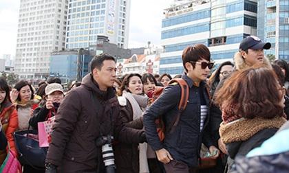 Park Shi Hoo vẫn được fans yêu quý sau scandal cưỡng dâm