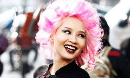 Mai Khôi nổi loạn giữa phố xuân