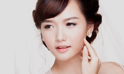 "Tất tật" bí kíp trang điểm trẻ hóa khuôn mặt