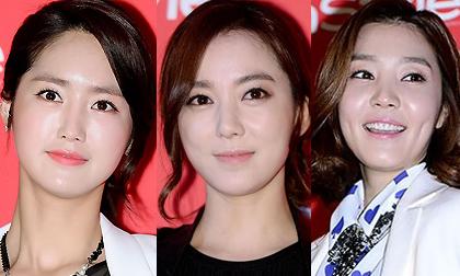 Dàn sao Hàn đồng loạt mặt trắng và như "bôi mỡ" tại sự kiện