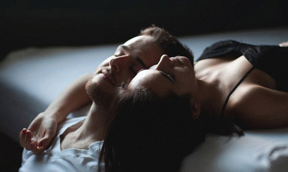 Mới gặp lần đầu, anh đã biến tôi thành đàn bà