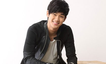 Rộ tin đồn "Trai đẹp ngoài hành tinh" Kim Soo Hyun đến Việt Nam