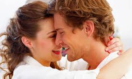 Con trai nghĩ gì khi hôn?