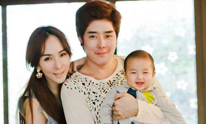 Gia đình Thái Lan siêu dễ thương nổi tiếng trên Facebook