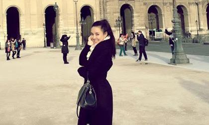 Vy Oanh rạng rỡ khám phá Châu Âu