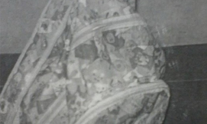 Người mẹ đẻ rơi rồi bỏ con vào balô tới chết