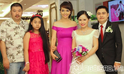 Người đẹp không vương miện Mai Thu Huyền ngọt ngào trong sắc hồng sen