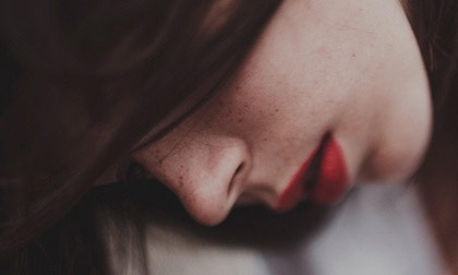 Xin đừng kể với em về người yêu cũ của anh!