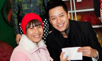 Tuấn Hưng thăm trại trẻ em tàn tật và nhiễm chất độc mầu da cam