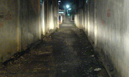 U50 rủ gái trẻ đi nhà nghỉ, bị "cướp" lột sạch