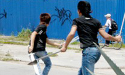 Bắt giữ nhiều côn đồ diễu phố tại Long An