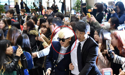 EXO bị fans "truy đuổi" khiến sân bay náo loạn