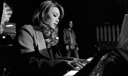 Mỹ Tâm đầy cảm xúc trong ảnh hậu trường chưa từng công bố