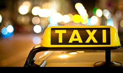 Hãi hùng khách bị lái xe taxi “chỉ điểm” cho đồng bọn đến cướp