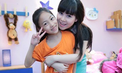 Diễn viên trẻ Trương Phương bất ngờ... khoe con