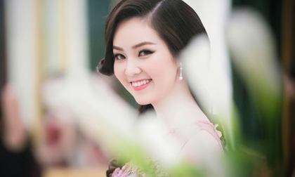 Ngất ngây trước vẻ đẹp tựa "thiếu nữ trong tranh" của Á hậu Thụy Vân