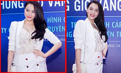 Trang Nhung mặc áo “xuyên thấu” đi ra mắt phim “Đồng tiền đen”
