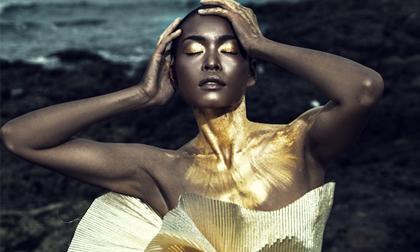 Lâm Thu Hằng hoá nàng tiên cá trong trang phục Đỗ Mạnh Cường