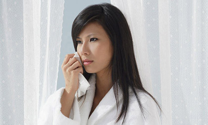 Mẹ chồng tôi gọi gái về cho con trai