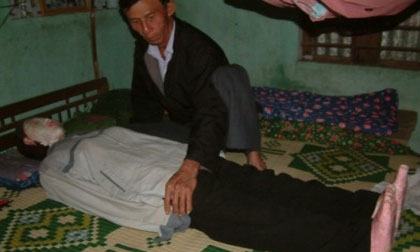 Người 7 năm ôm xác vợ tiết lộ chuyện được mời sang Mỹ kể chuyện tình yêu