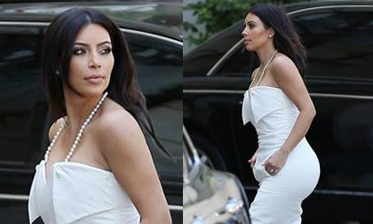Kim Kardashian khoe vòng ba "kếch xù" với váy bó