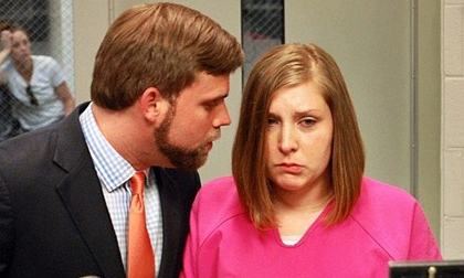 Chấn động: Nữ giáo viên "mây mưa" 3 nam sinh trong đêm