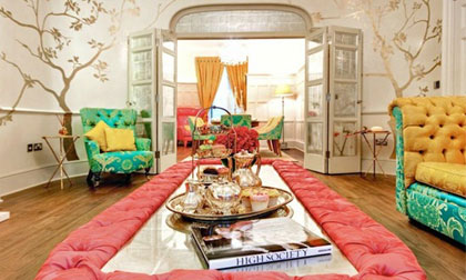 Ngôi nhà đa sắc