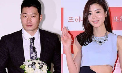 Ác nữ Giày thủy tinh hẹn hò với 'phi công trẻ'