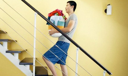 "Nẫu ruột" vì... chồng quá sạch