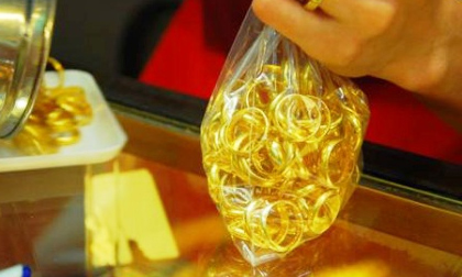 Giá vàng tuần tới: "Rối như canh hẹ"