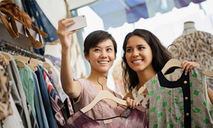 Màn kịch của gã chồng bội bạc và cô bạn tráo trở