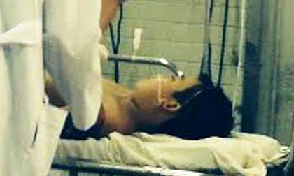 Bị cha la mắng, bé trai 10 tuổi nhảy lầu tự tử