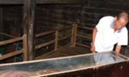Thiếu nữ chết 16 năm, xác vẫn nguyên vẹn