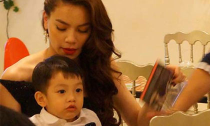 Subeo bảnh bao đi ăn cùng Hà Hồ