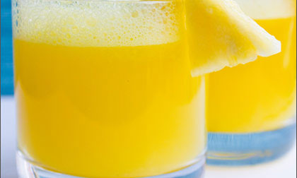 Những đồ uống giúp vòng eo thon gọn trong nắng hè