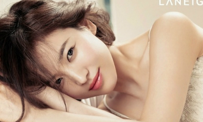 Song Hye Kyo "thách thức" với cặp môi "ngon" như một trái dâu tây
